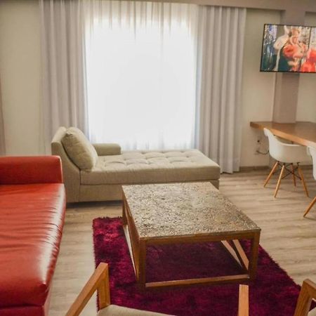 Stain Loft & Suites Irapuato Dış mekan fotoğraf